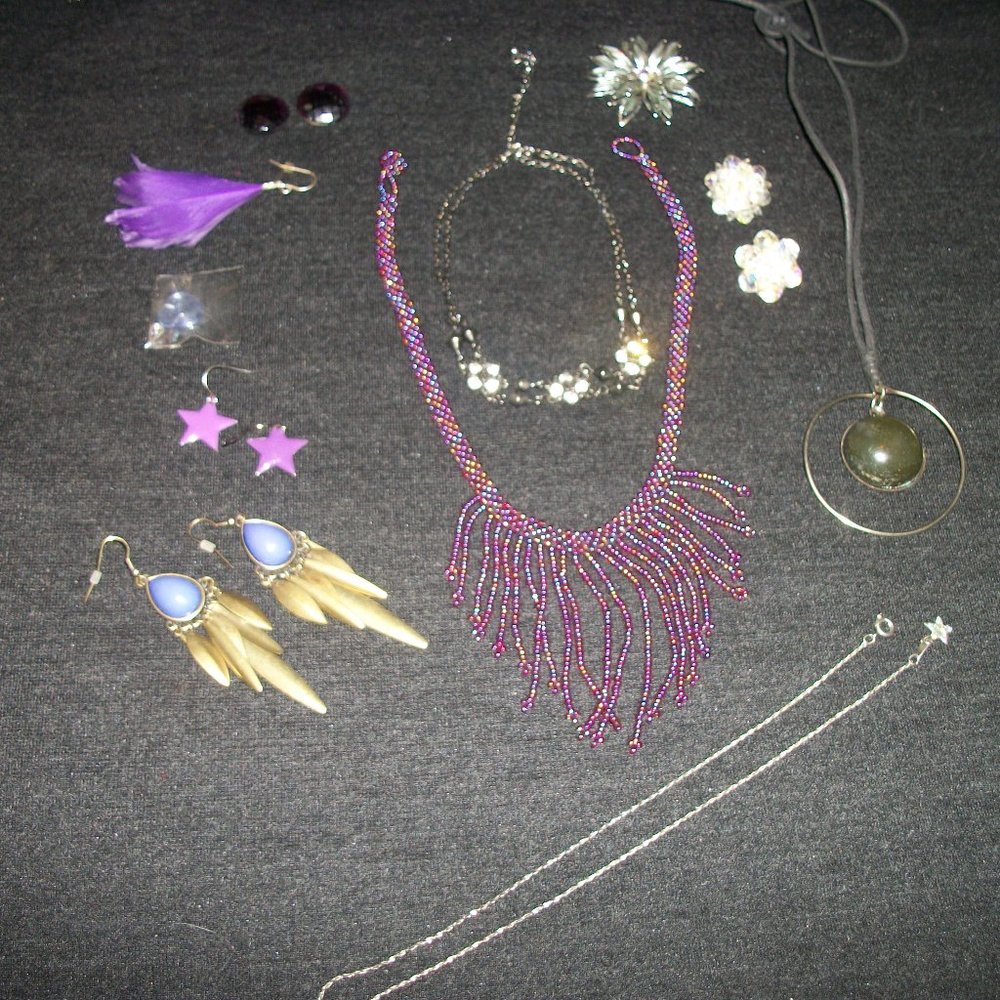 VINTAGE CHOKERS, JEWELRY & PARTS BUNDLE 11 ITEMS